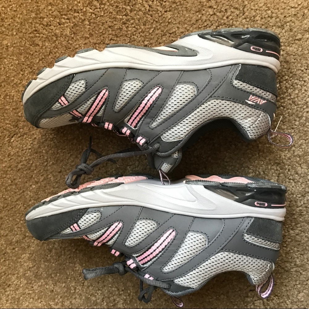 - Avia sneakers - Picture 2 of 7